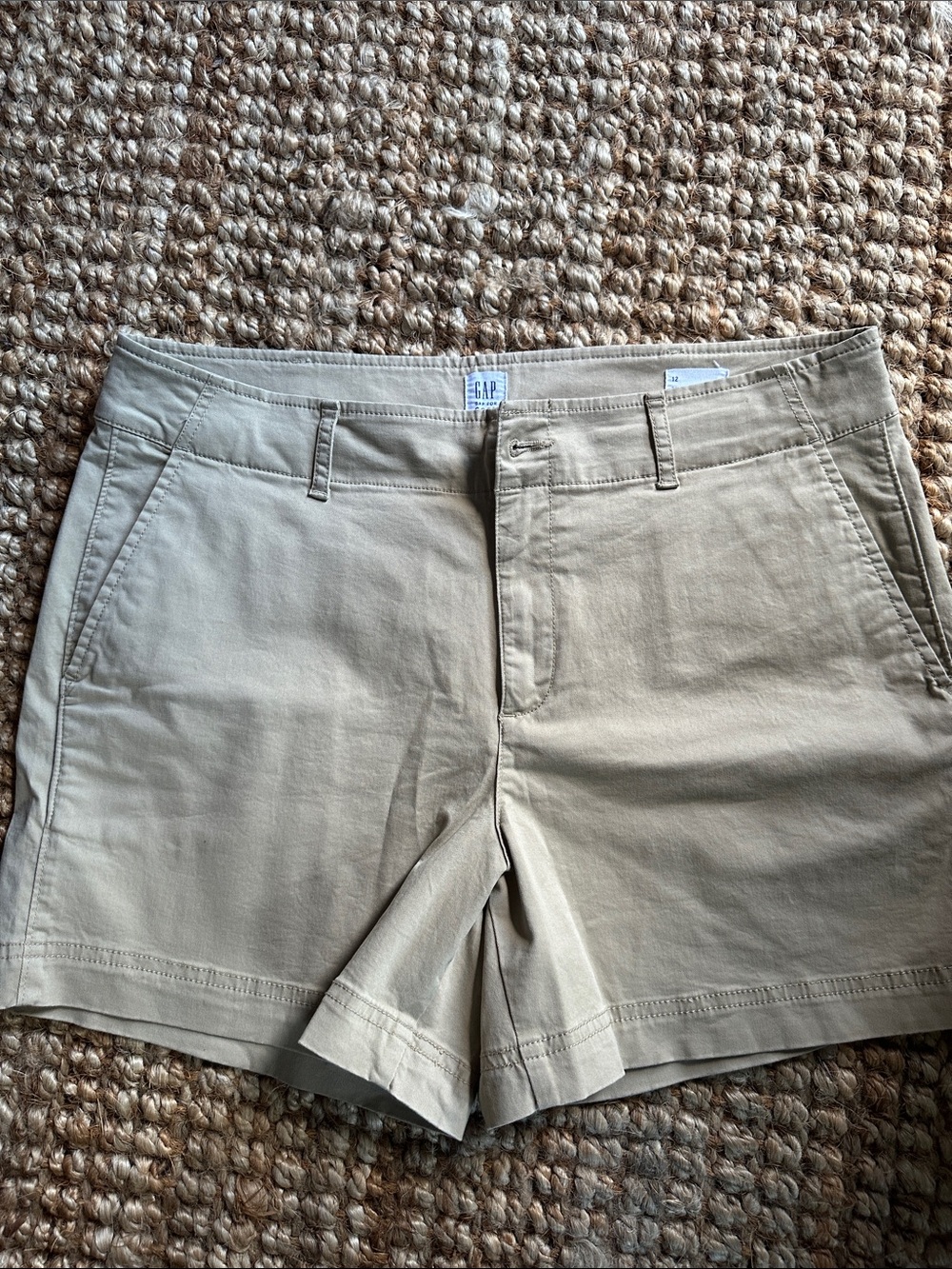 GAP Women's Light Khaki Chino Bermuda Shorts Size 12